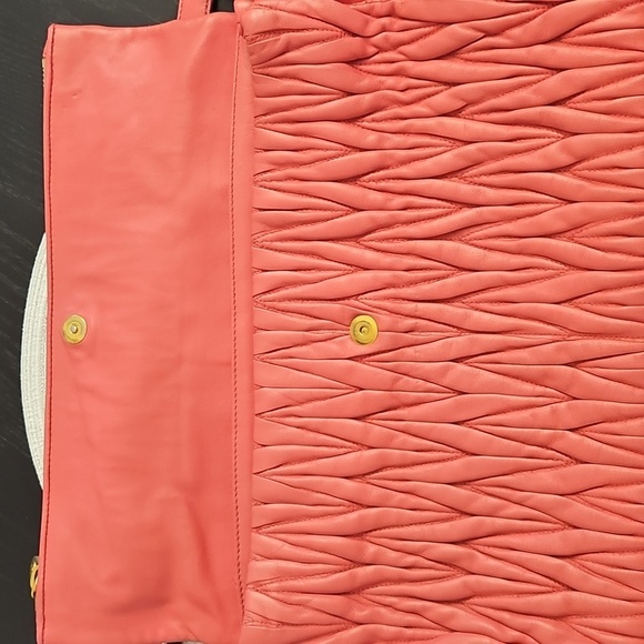 Miu Miu Pink Quilted Women's Bag - Picture 6 of 12